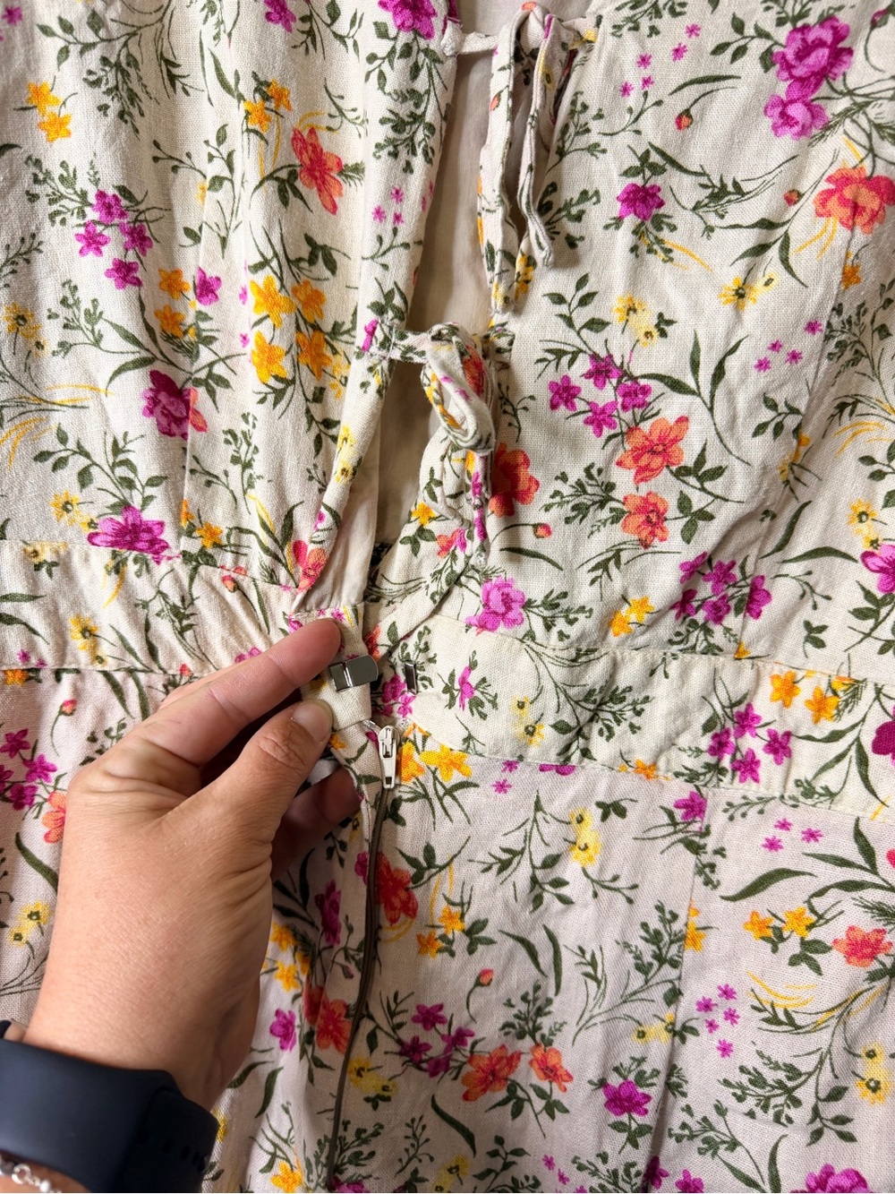 Chelsea & Violet V-Neck Cream Floral Tie-Front Linen-Blend Lined Romper Size XL - Picture 6 of 12
